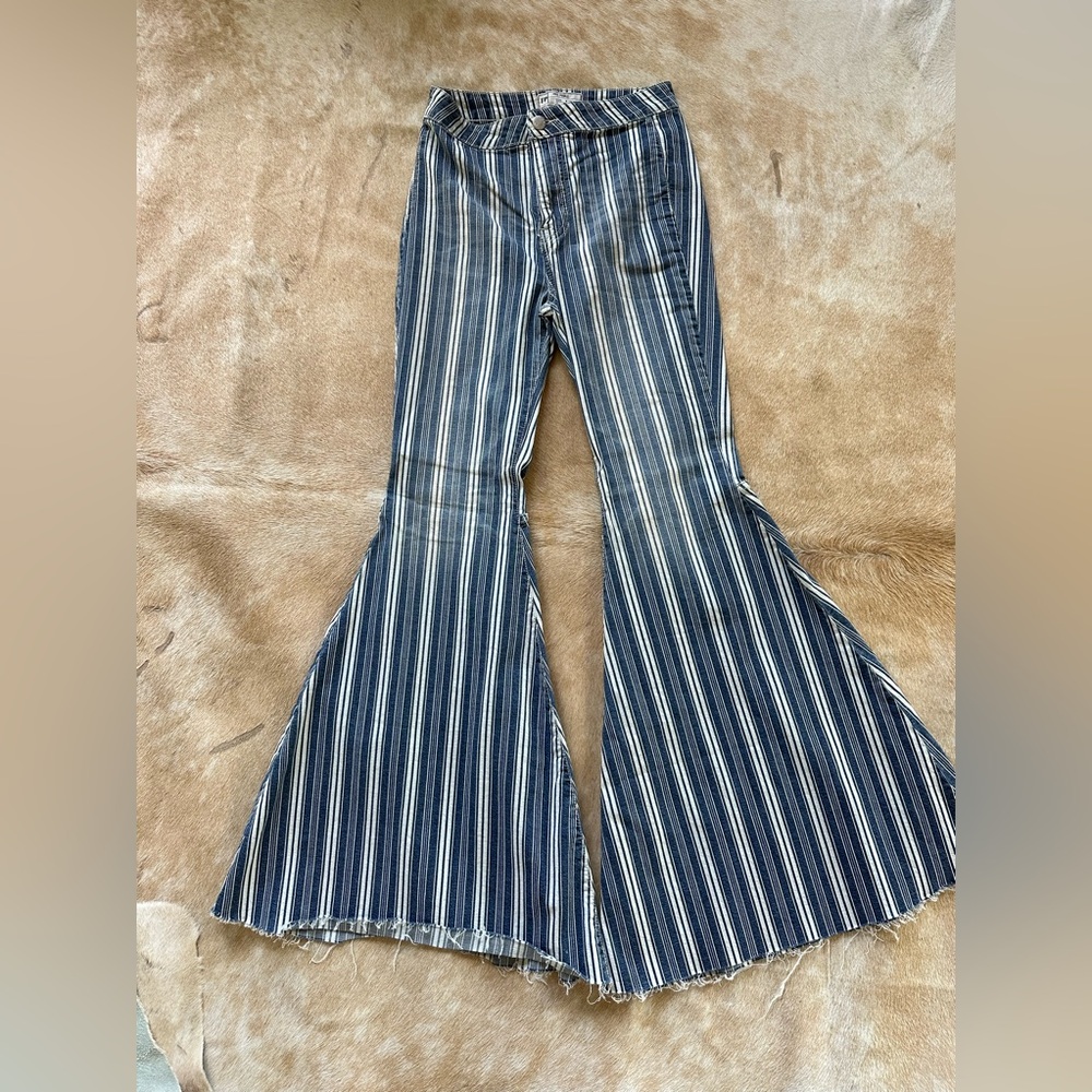 NWOT Free People Float of a Flare Bell Bottom Striped Denim Size 27/32